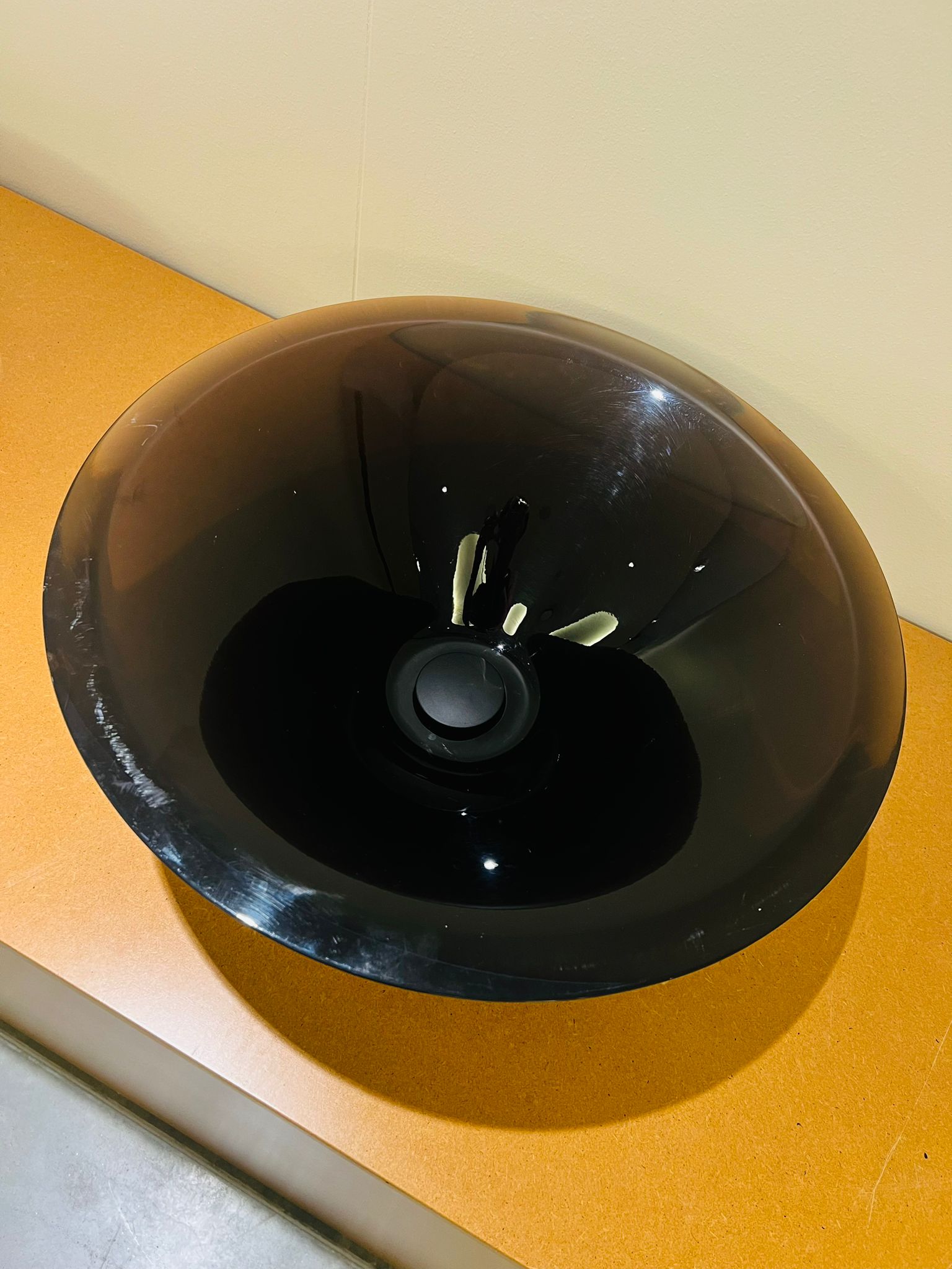 "REGIA LAVABO NERO"