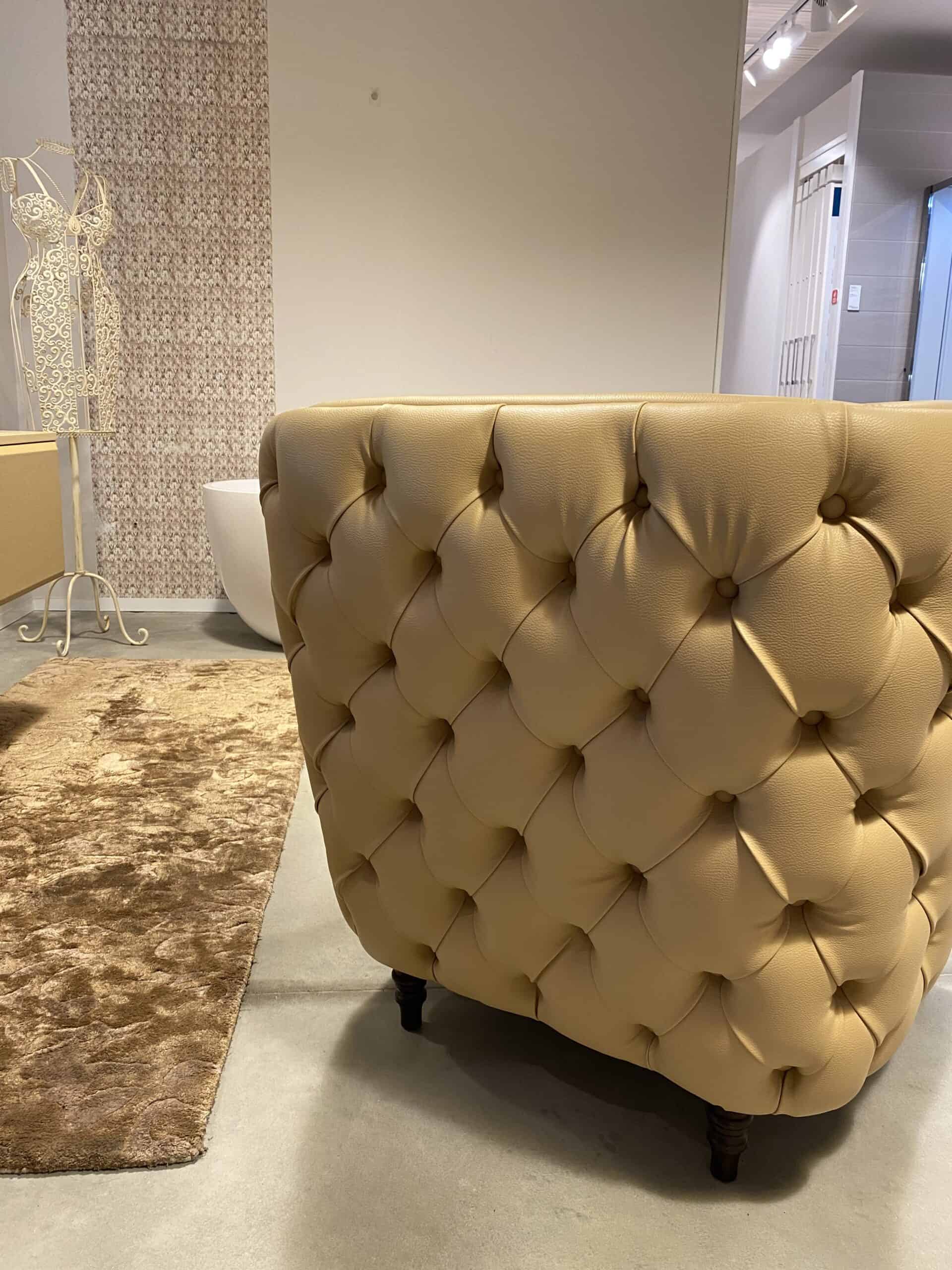 TEUCO POLTRONA IN PELLE
